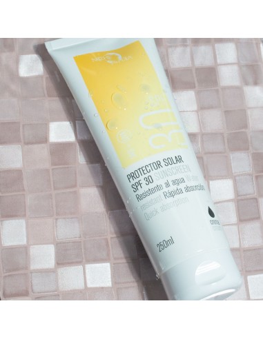 Noche y día Protector Solar Crema SPF...